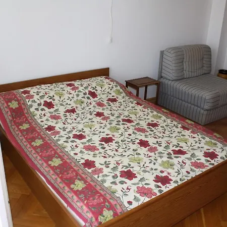 Antica Πανσιόν Malinska